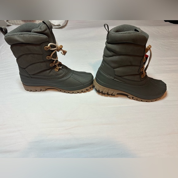 Cougar Storm Gray Boots with Tan Soles main image 7